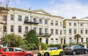 Flat 3, 30, Montpelier Crescent, Brighton BN1 3JJ