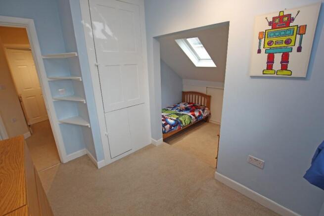 Photo 11