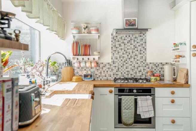 3 bed Semi-Detached for sale Image 7
