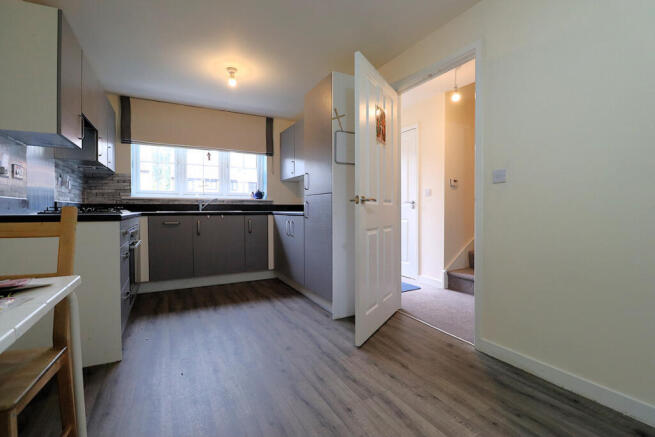 3 bed Semi-Detached for sale Image 4