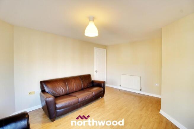 3 bed Apartment for sale Image 6