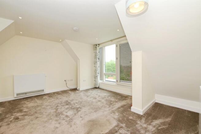 1 bed Flat for sale Image 5