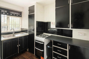 Flat 37, Horsman House Goschen Estate, Bethwin Road, London SE5 0YL
