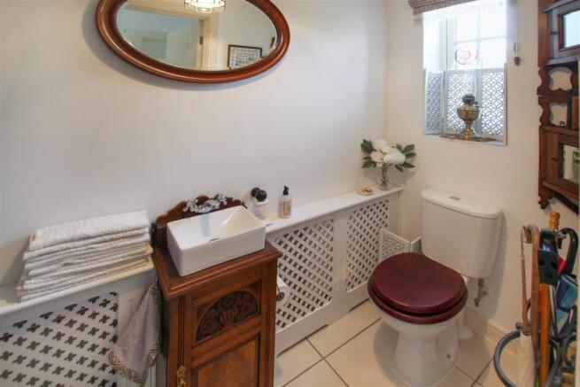 Downstairs-WC.jpg
