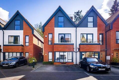 Chestnut Avenue, Guildford, Surrey, GU2