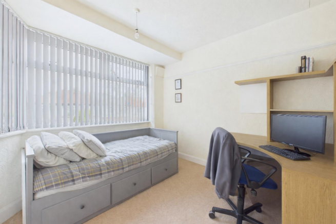 3 bed Semi-Detached for sale Image 12