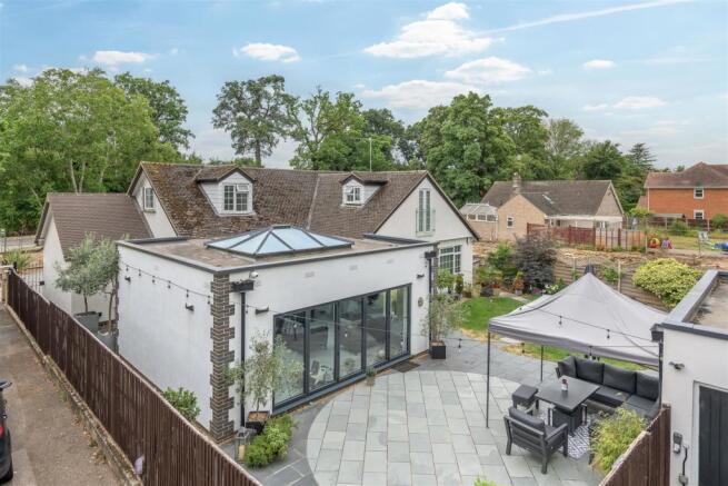 220722 - 10 Windmill Hill, Biddenham - 06.jpg