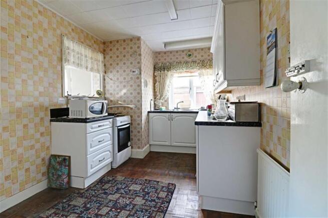 FITTED KITCHEN measuring