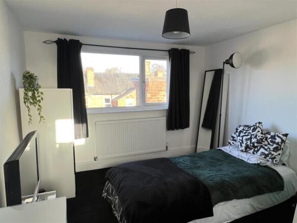 Attic Room.jpg