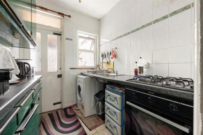 Blyth Road, E17