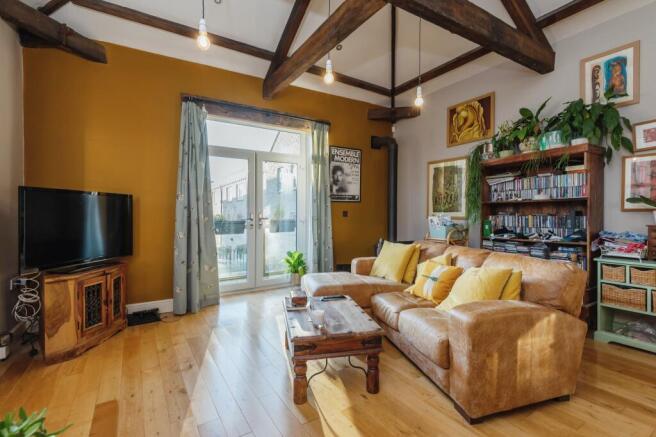 2 bed Detached for sale Image 5