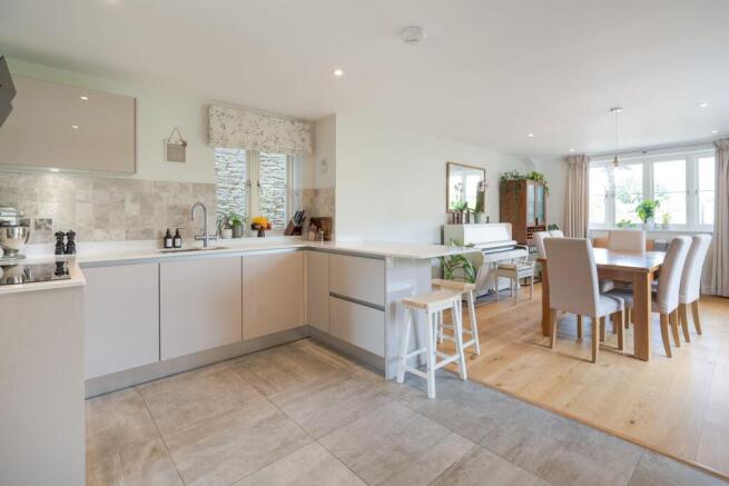 Kitchen/Dining