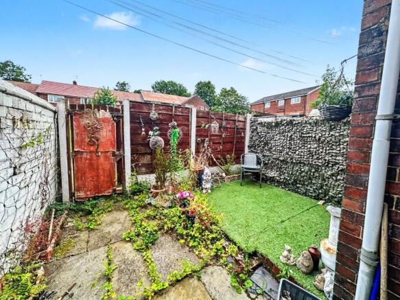2 bed Terraced for sale Image 11