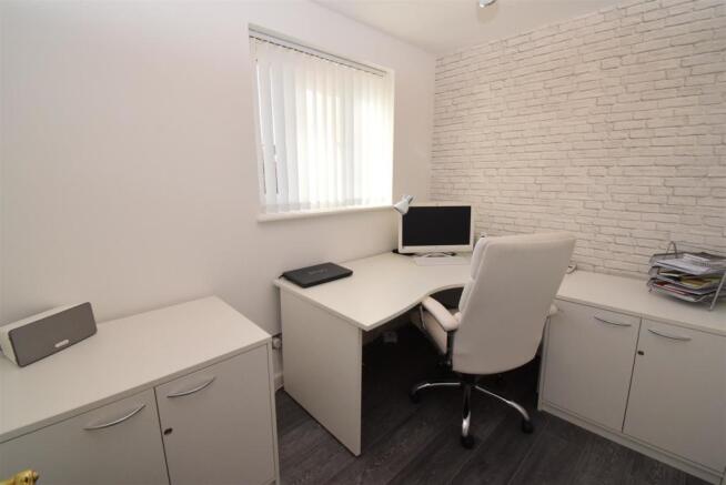 Bedroom 4/Study