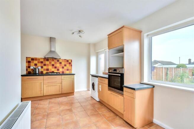 Kitchen_1.jpeg