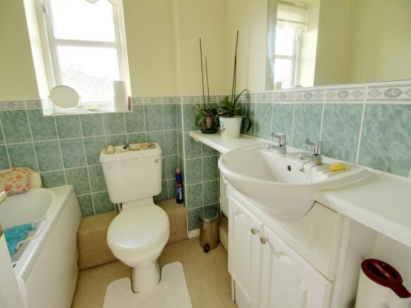 BATHROOM: