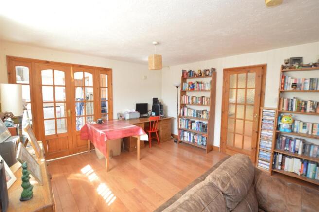 Lounge/Family Room