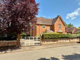 Avondale, Church End, Twyning, Tewkesbury GL20 6DA