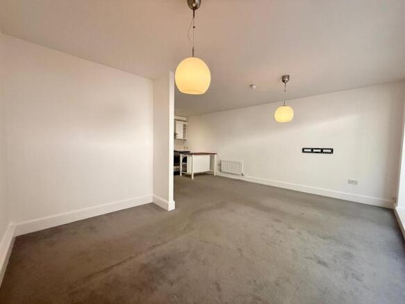 Studio Room