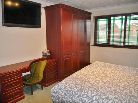 Bedroom 1 Photo 2