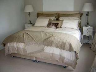 BEDROOM 1 15'2 x 11'