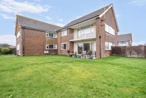 9, The Homestead, Sea Road, Littlehampton BN16 1LW