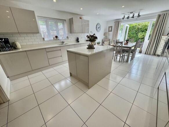 Open Plan Dining Kitchen