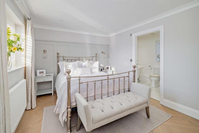 8668417-Stills-interior18(1)-v2-800.jpg