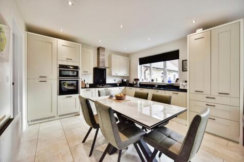 Admiral Way, Tonbridge, TN12
