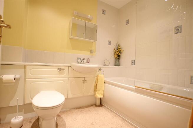 Bathroom.JPG