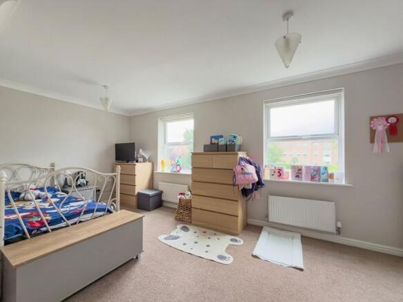 4 bed Terraced for sale Image 6