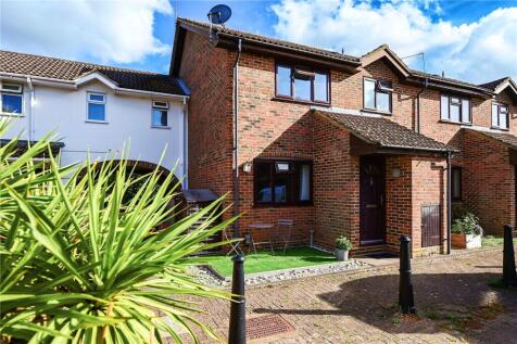 Mallard Close, Ash, Guildford, Surrey, GU12