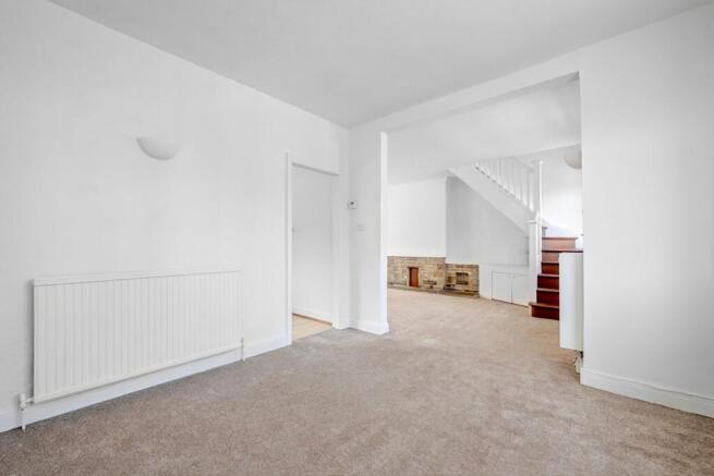 3 bed Semi-Detached for sale Image 6