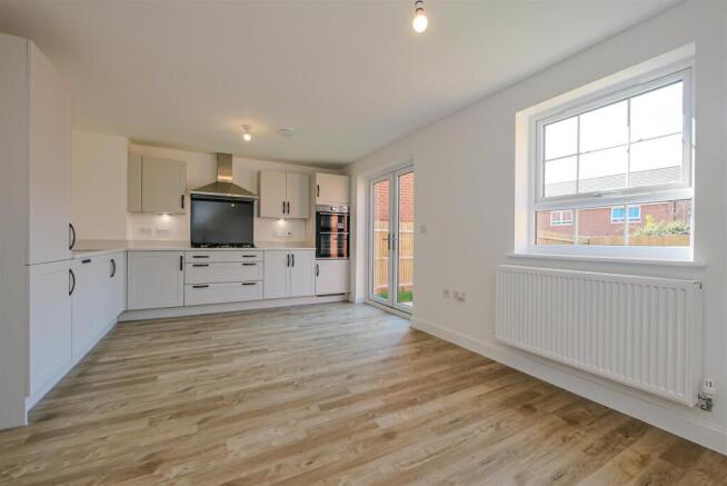 Kitchen/Dining Room
