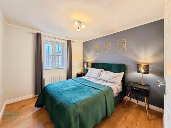 2 bed Apartment for sale Image 7