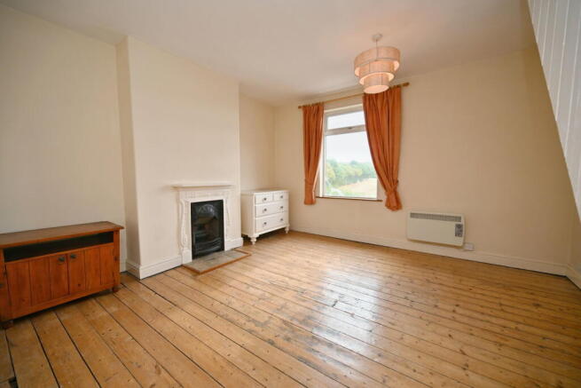 2 bed Terraced for sale Image 8