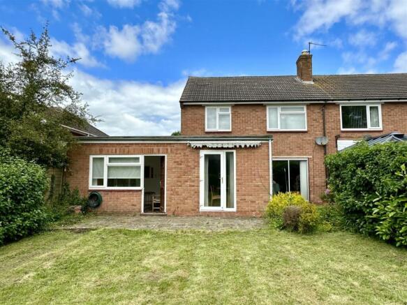 garden to house