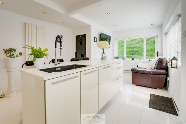3 bed Detached Bungalow for sale Image 12