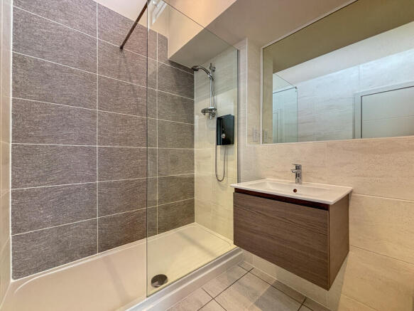 Shower Room (3)