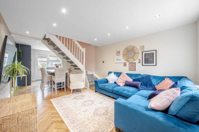 2 bed Semi-Detached for sale Image 5