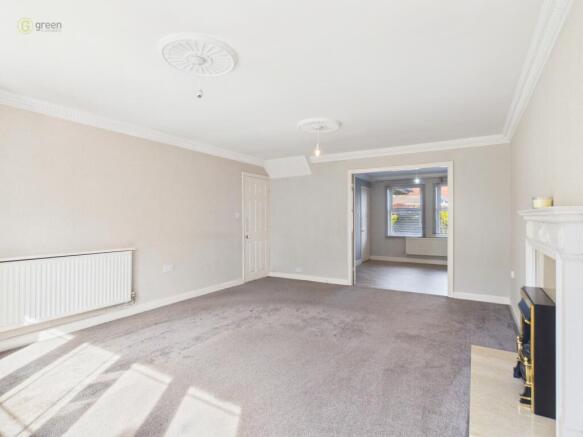 cam01698g0pr0171still019