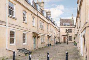 4b, St Ann's Place, Kingsmead, Bath BA1 2BJ