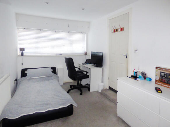 Photo 12