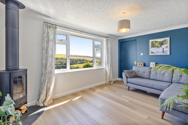 A15 - 13 Town Park, Loddiswell - 250922.jpg