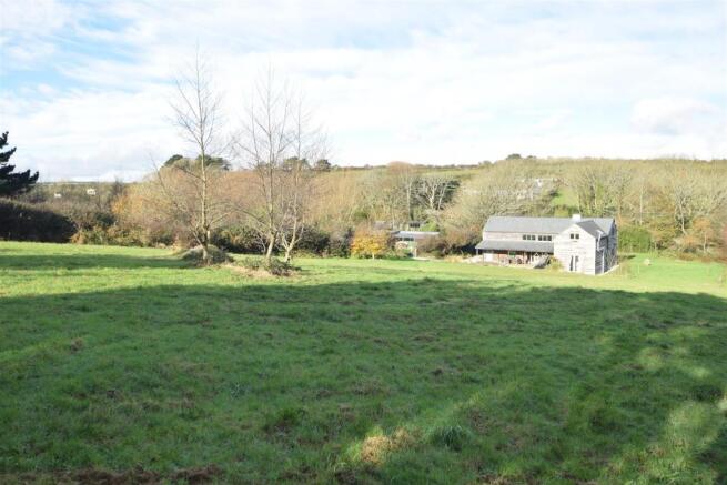 THE PROPERTY