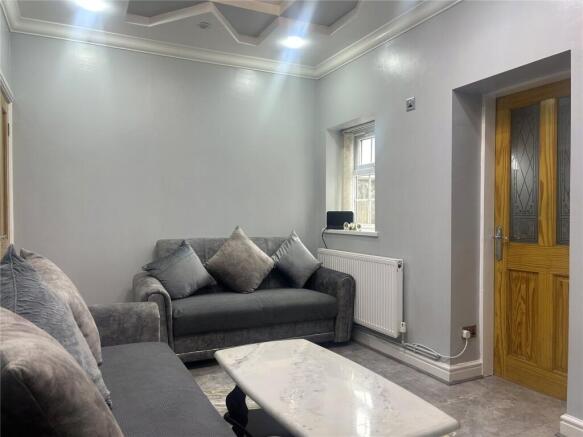 4 bed Terraced for sale Image 5