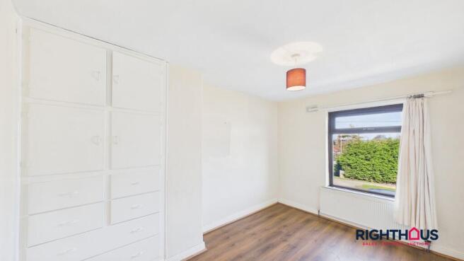 3 bed Terraced for sale Image 8