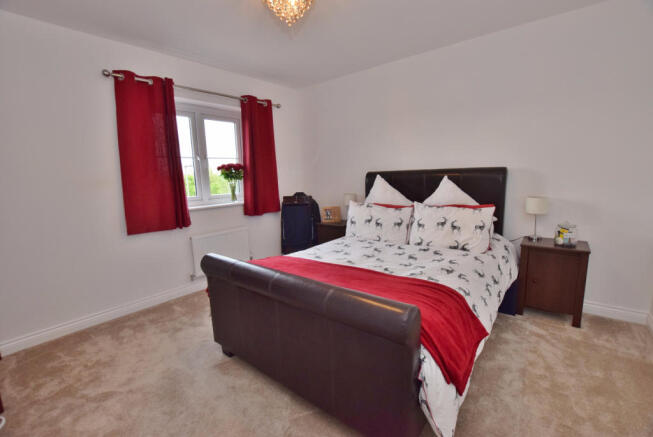 BEDROOM 2