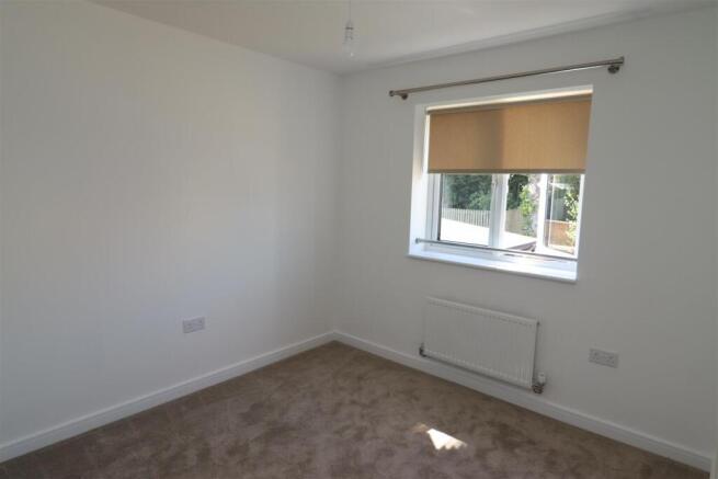 3 bed Semi-Detached to rent Image 6