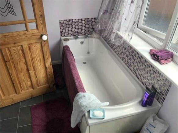 En-Suite Bathroom